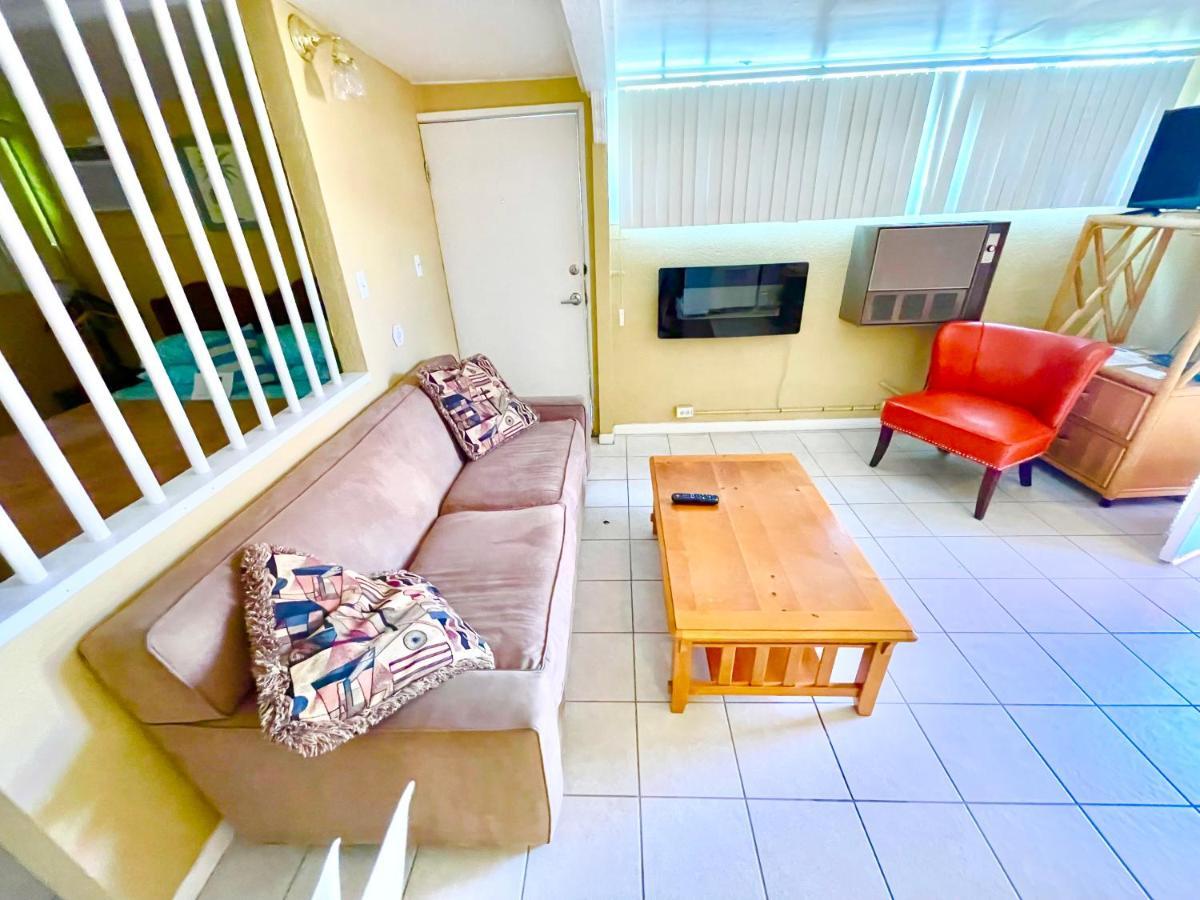 A Place In The Sun - Adults Only Big Units, 24h Heated Pool & In 1 Acre Park Prime Location, Dog Friendly, Midcentury Modern Boutique 4* Palm Springs