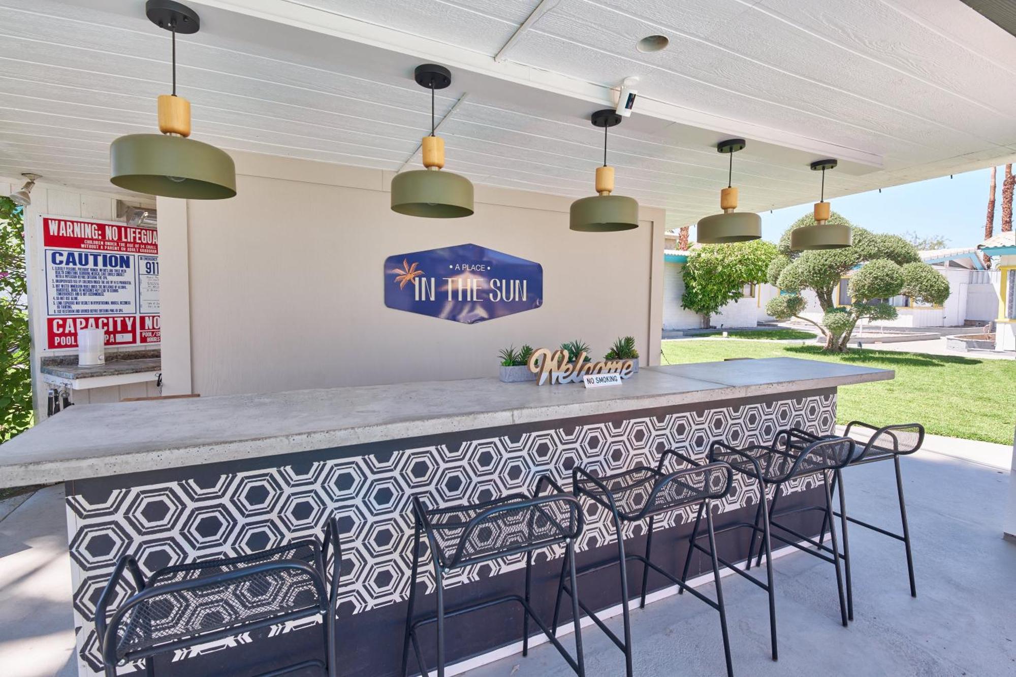 A Place In The Sun - Adults Only Big Units, 24h Heated Pool & In 1 Acre Park Prime Location, Dog Friendly, Midcentury Modern Boutique Hotel Palm Springs