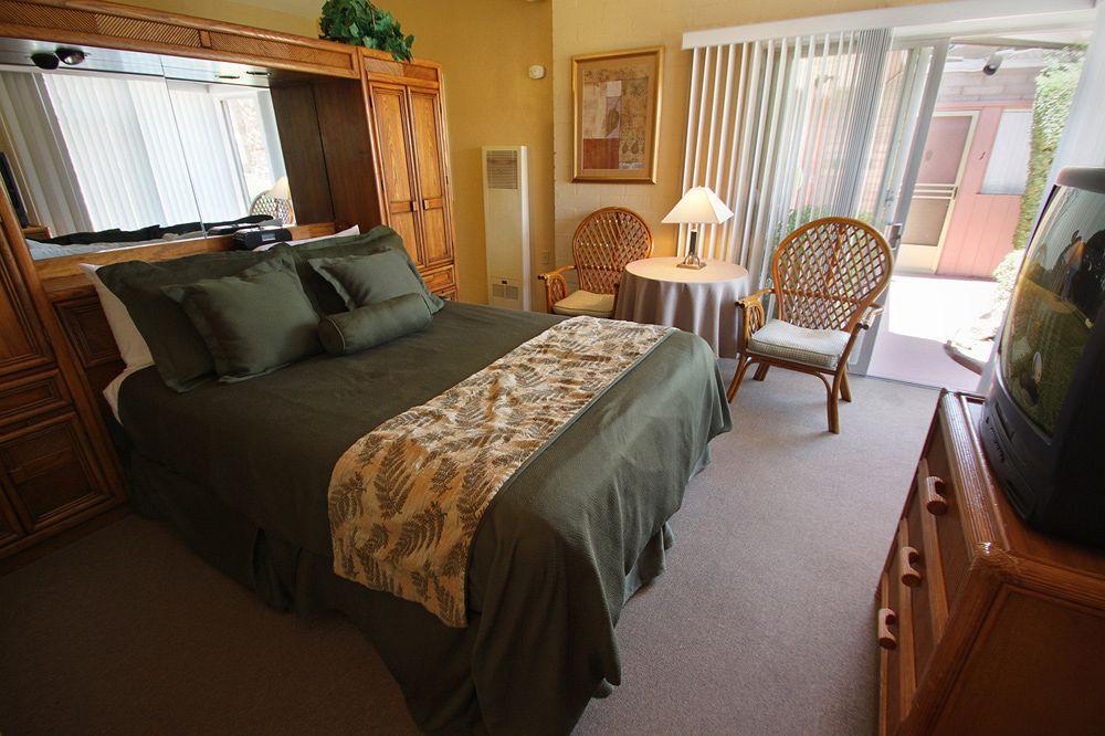 A Place In The Sun - Adults Only Big Units, 24h Heated Pool & In 1 Acre Park Prime Location, Dog Friendly, Midcentury Modern Boutique Hotel Palm Springs