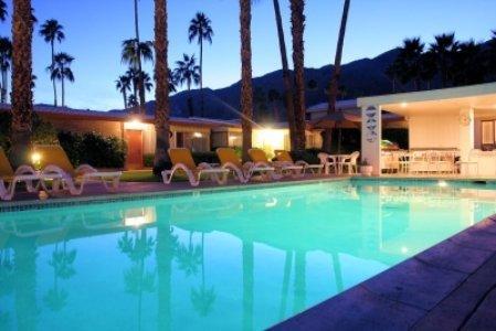 A Place In The Sun - Adults Only Big Units, 24h Heated Pool & In 1 Acre Park Prime Location, Dog Friendly, Midcentury Modern Boutique Hotel 4*