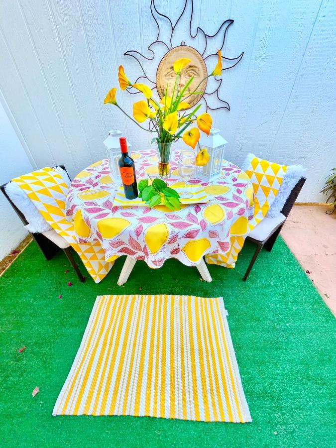 A Place In The Sun - Adults Only Big Units, 24h Heated Pool & In 1 Acre Park Prime Location, Dog Friendly, Midcentury Modern Boutique